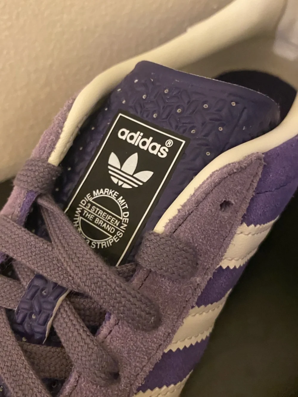 NWT - Adidas Gazelle Lavender Suede Sneakers - Men’s 5 /  Women’s 6 - Picture 8 of 10